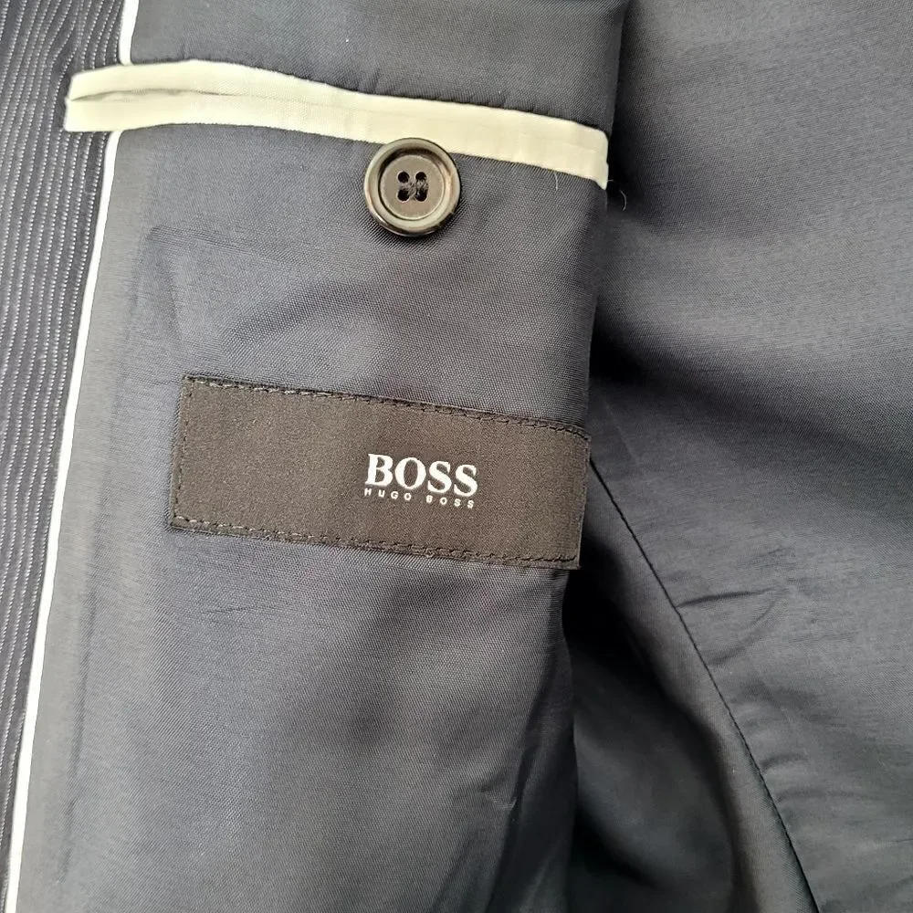 Hugo Boss Super 120 Pinstripe Two Button Virgin Wool Blazer‎ Size 40R